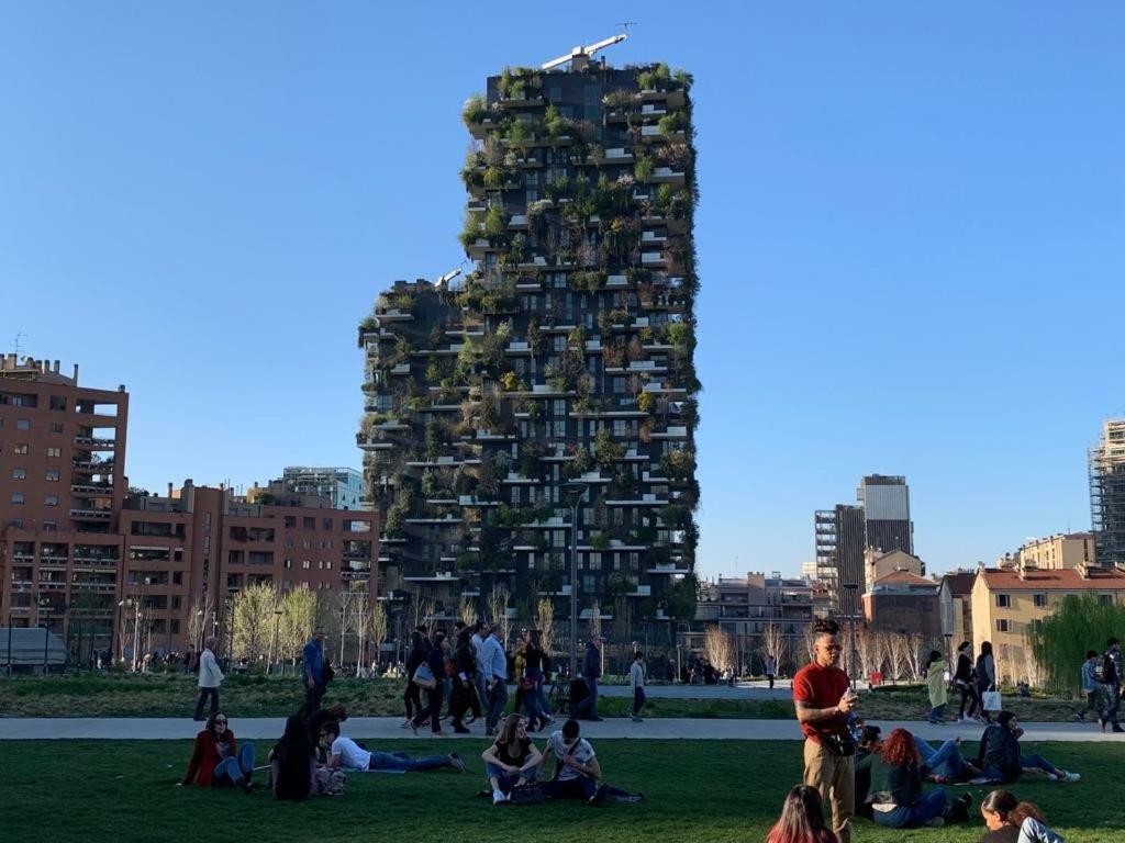 Milano Isola Di Simo Bagian luar foto